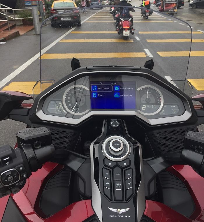 Honda Goldwing 1990 вид за рулем
