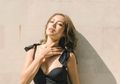Jessica Iskandar Lagi-lagi Bikin Netizen Geger Karena Pakai Bikini Pamer Bokong Seksi