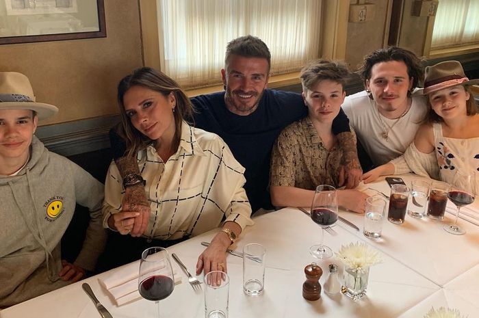 Suasana makan malam David Beckham. 
