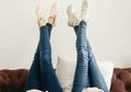 Cara Mudah Merawat Jeans Agar Tetap Bersih Tanpa Harus Dicuci