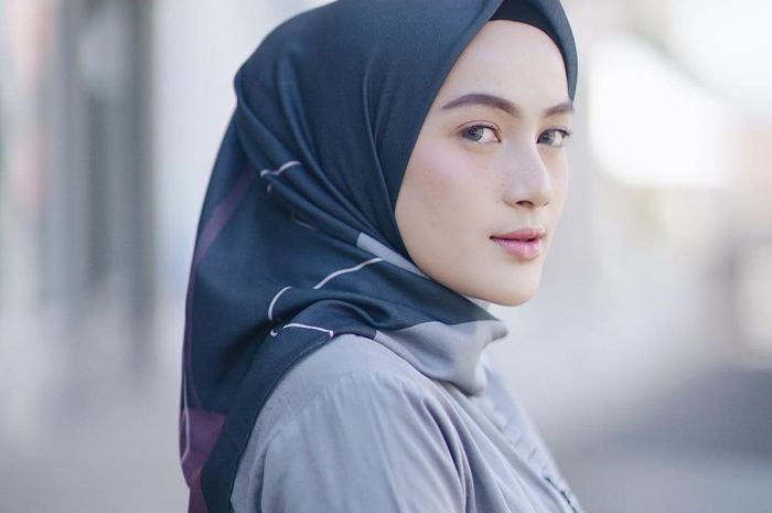 5 Bahan Hijab yang Tren dan Kekinian  di Kalangan Selebgram 