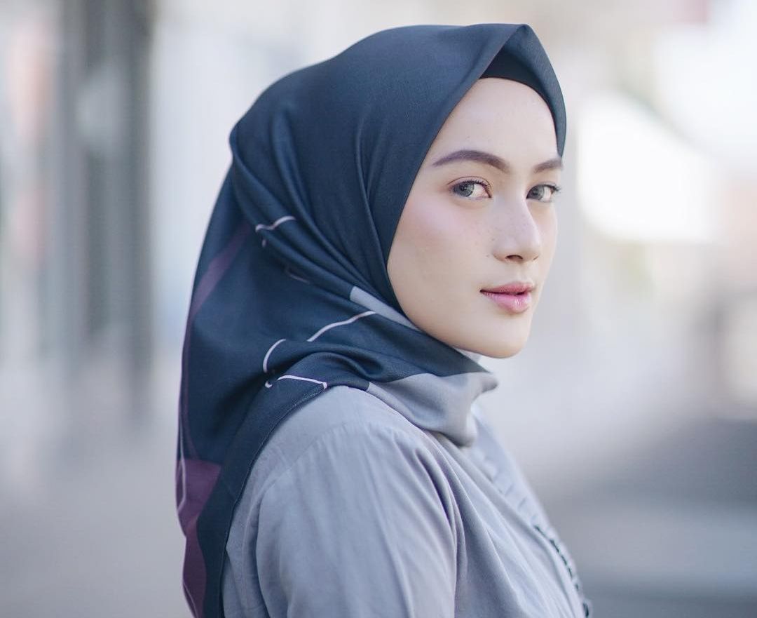 5 Bahan Hijab Yang Tren Dan Kekinian Di Kalangan Selebgram Hijabers