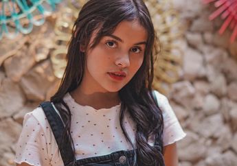 Pacaran Sama Endy Arfian, Ini 7 Gaya Safira Trisjaya Pakai Dress Manis