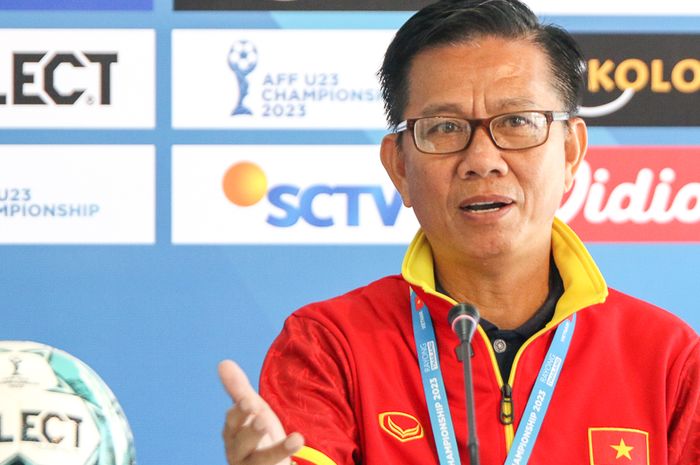 Pelatih Vietnam, Hoang Anh Tuan, kecewa dengan penampilan timnya di laga perdana Asian Games 2022.