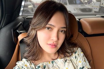 Janda Kecil Tapi Menggoda! Nekat Cuma Pakai Kemben, Potret Seksi ...