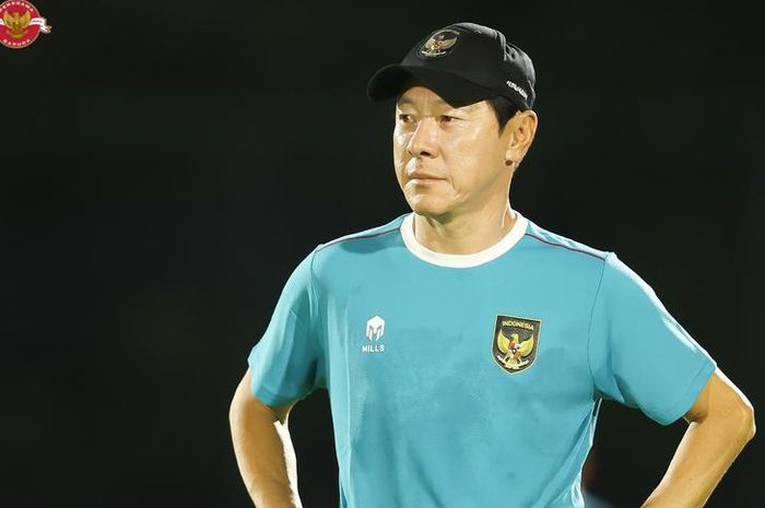 Pelatih Timnas Indonesia, Shin Tae-yong minta saran wartawan soal target melawan Argentina.
