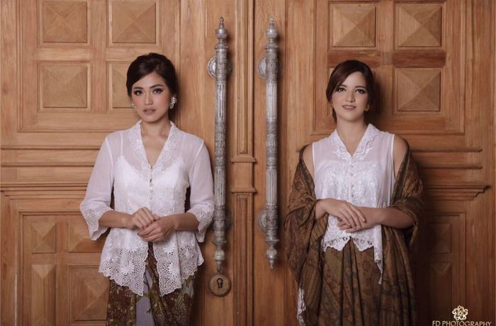 Tiru Penampilan Kompak Jessica Iskandar dan Nia Ramadhani dengan Kebaya