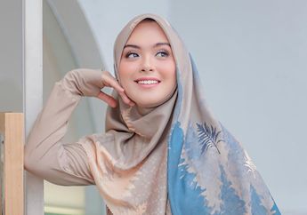 Akan Segera Menikah, Vebby Palwinta Curi Perhatian Saat Tampil Beda Kenakan Busana Syar'i Saat Jadi Model di Panggung Fashion Show