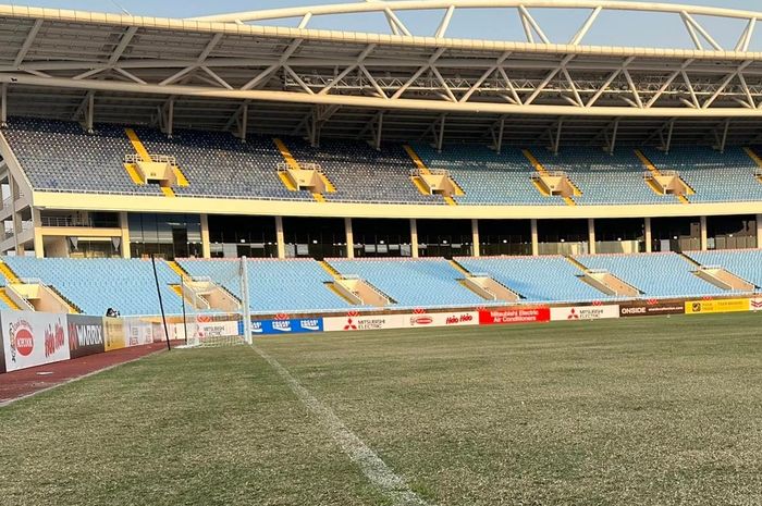 Kondisi rumput Stadion My Dinh jelang laga timnas Vietnam vs Malaysia.
