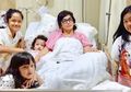 Ussy Sullistyawati Sudah Seminggu Dirawat di Rumah Sakit, Anak-anaknya Berisiko Terinfeksi Nosokomial