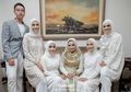 Resmi Menikah, Adik Zaskia Mecca Pakai 2 Gaun Pengantin Unik!
