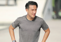 Daniel Mananta Berhasil Selesaikan Tantangan Lari Marathon Sejauh 42,195 KM Secara Virtual