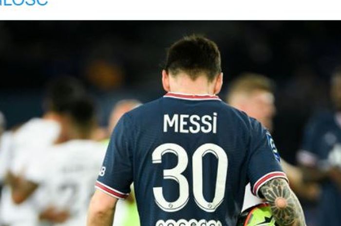 Ekspresi megabintang Paris Saint-Germain, Lionel Messi, dalam laga Liga Prancis kontra Lille di Stadion Parc des Princes, Jumat (29/10/2021).