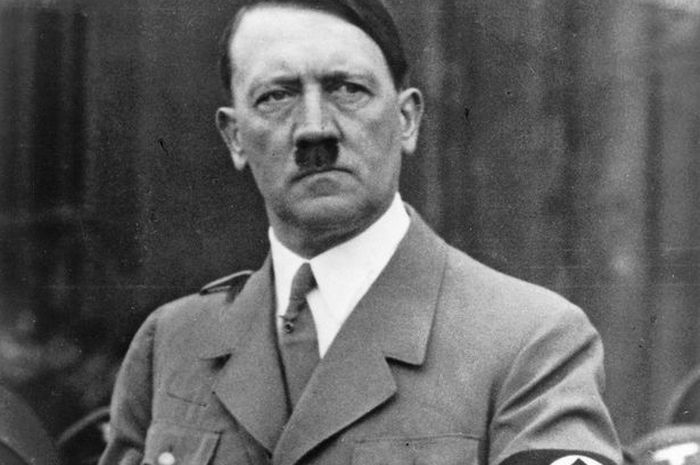Saat Klub Bundesliga Ini Bantah Adolf Hitler sebagai Fans Mereka -  Bolasport.com