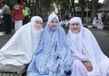 Via Vallen Kena Kritik Netizen Saat Lakukan Salat Berjamaah di Ruang Tamu Bersama Keluarga, Begini Balasan Adem Sang Biduan