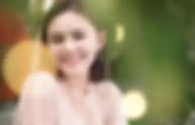 Berbalut Mini Dress, Amanda Manopo Ikatan Cinta Berpose Seksi di dalam Bathtub! Netizen: Cantik Nggak Ada Obat!