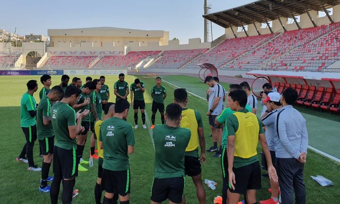 Timnas Indonesia saat official training di Stadion King Abdullah, Amman, Yordania, Senin (10/6/2019).