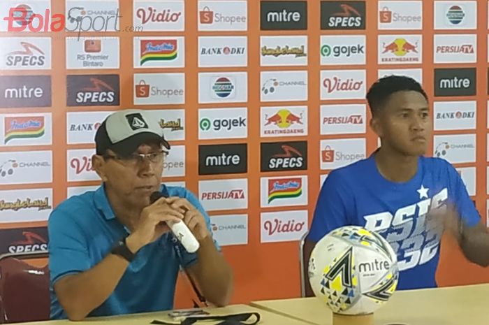 Pelatih dan pemain PSIS Semarang, Bambang Nurdiansyah serta Ganjar Mukti seusai laga kontra Persija Jakarta, Minggu (15/9/2019).