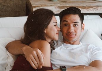 Ngaku Kekenyangan Masakan Mertua, Foto Nana Mirdad dengan Kancing Celana Terlepas Bikin Salah Fokus Warganet