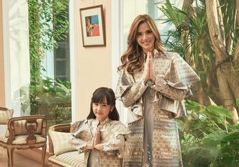Gaya Kompak Nia Ramadhani dan Buah Hati Saat Idul Fitri, Ibu Anak Sama-sama Cantik!