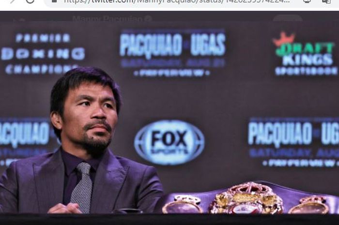 Legenda tinju, Manny Pacquiao saat menghadiri konferensi pers menjelang laga melawan Yordenis Ugas (18/8/2021).