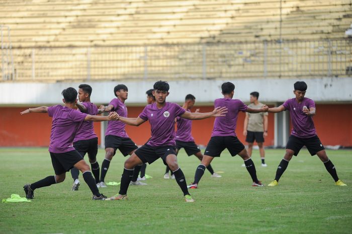 Para pemain timnas U-16 Indonesia saat menjalani latihan di Yogyakarta jelang Piala FF U-16 2022