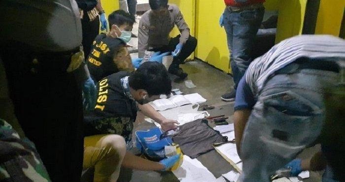 Polisi lakukan olah TKP.