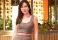 Menolak Tua, Intip Penampilan Shandy Aulia dengan Rambut Berponi yang Sukses Jadi Sorotan!