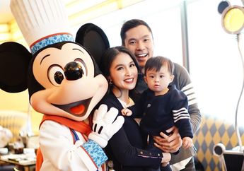 Biasa Naik Jet Pribadi, Sandra Dewi Justru Ajak Anak Panas-panasan Naik Bajaj, Ekspresi Raphael Moeis Girang Banget!
