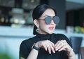 Intip Foto Jadul Syahrini Manggung Pakai Celana Jeans Cutbray Ratusan Ribu, Netizen Salah Fokus dengan Perut Buncitnya!