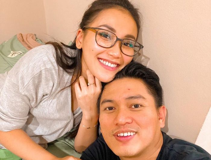 Ayu Ting Ting dan Adit Jayusman