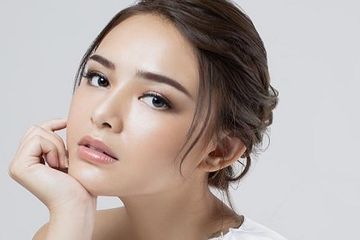 Pose Rebahan di Kasur Tanpa Baju Seksi, Penampilan Amanda Manopo ...