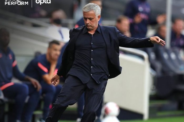 Pelatih Tottenham Hotspur, Jose Mourinho.