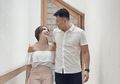 Lihat Tampilan Seksi Pamer Pundak Gisella Anastasia Saat Pergi Bareng Wijaya Saputra