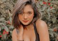 Unggah Foto Seksi Pakai Kacamata, Tampilan Marion Jola Justru Jadi Sorotan Dikira Nggak Pakai Baju!