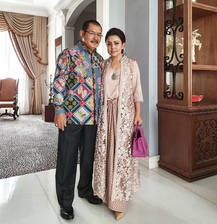 Bambang Trihatmodjo dan Mayangsari