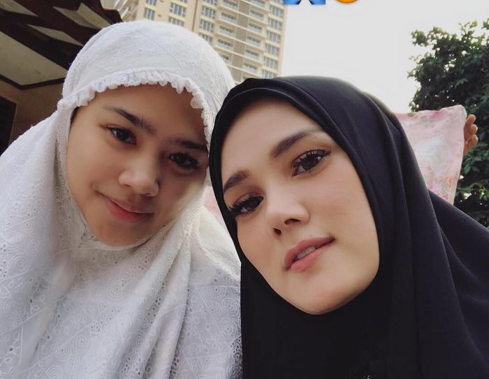 Mulan Jameela dan putrinya, Tiarani Savitri