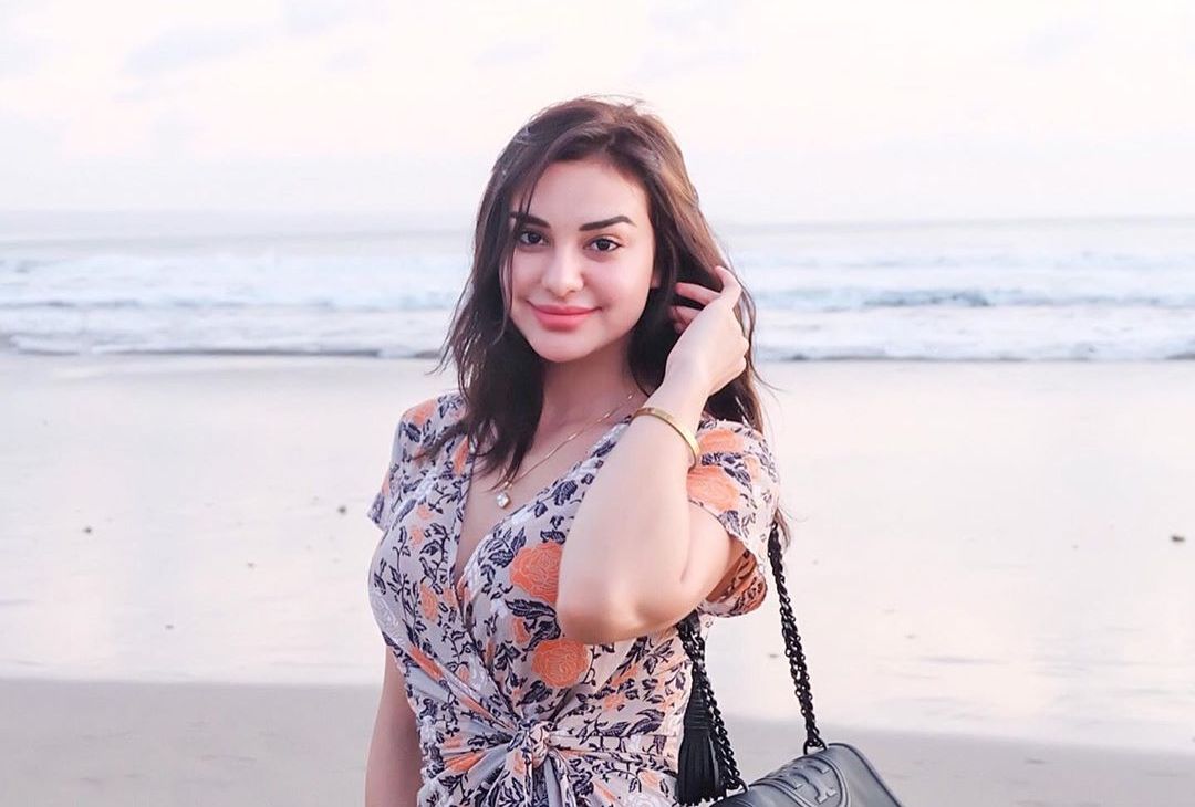 Wajah Cantik Nora Alexandra Dianggap Judes dan Keras