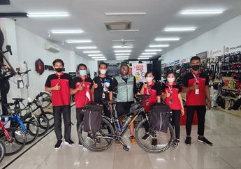 Gowes Jakarta-Bali untuk Indonesia Tetap Semangat: Tegal, Kota Bahari yang Masyarakatnya Sedikit Makan Ikan dan Kolektor Sepeda Jadul di Kendal