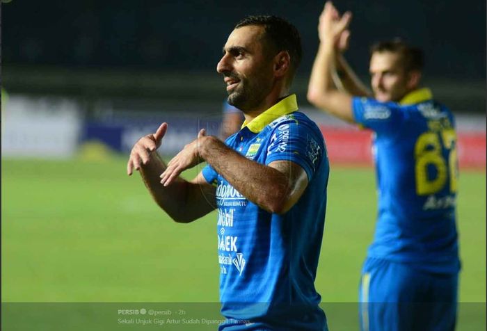 Mantan pemain Persib Bandung, Artur Gevorkyan.