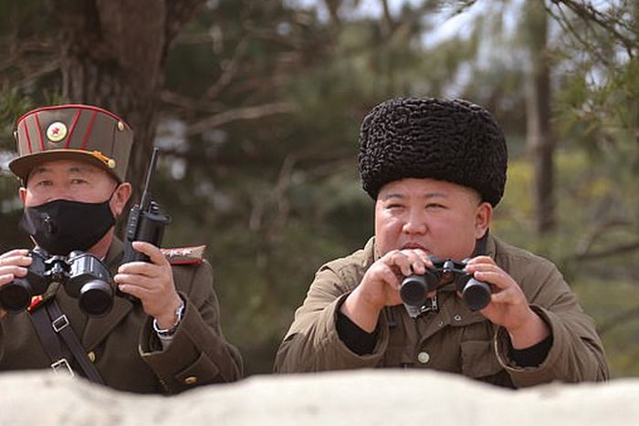 Kim Jong Un melarikan diri dari ibukota Korea Utara untuk menghindari virus corona