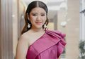 Reaksi Netizen Saat Melihat Tiara Andini Pakai Dress Putih ke Pernikahan Felicya Angelista