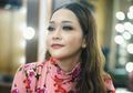 Semakin Berusia Semakin Awet Muda, Lihat Tampilan Maia Estianty dengan Floral Dress yang Cantik
