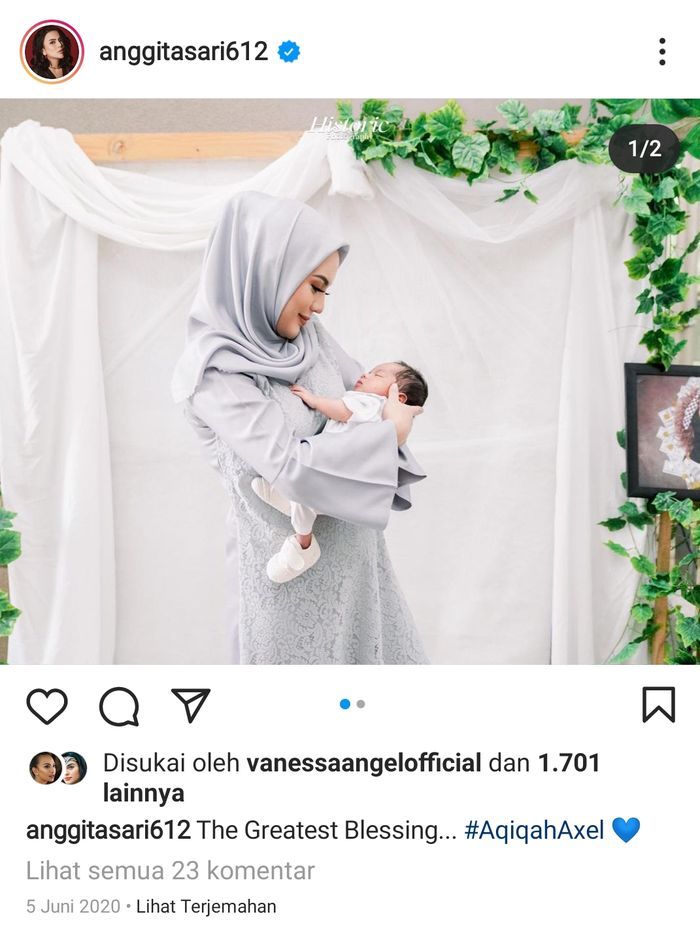 Anggita Sari tampil berhijab di acara akikah anaknya.