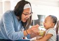Menyapih Anak Dengan Memberikan MPASI Memengaruhi Bonding, Begini Penjelasannya Menurut Dokter Anak