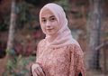 5 Gaya Busana Hijab Kondangan dengan Kain Batik ala Selebgram Hijabers