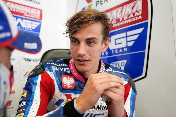 Pembalap muda asal Polandia, Piotr Biesiekirski yang dikabarkan akan turun di Moto2 Aragaon 2021 bersama Pertamina Mandalika SAG.