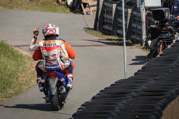 Sumber kesialan pembalap MotoGP, Marc Marquez coba dikuak oleh Bos KTM, Stefan Peirer.