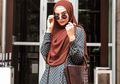 Terlihat Unik, Tas Zaskia Sungkar Ini Harganya Sampai Puluhan Juta !