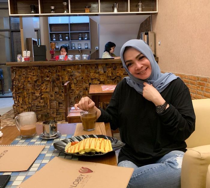 Mama Rieta Amalia, ibunda Nagita Slavina